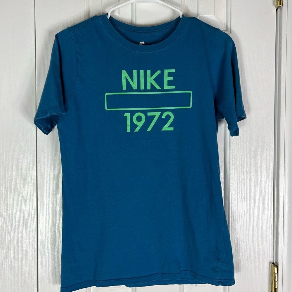 Nike Boys Athletic Cut Shirt Size XL